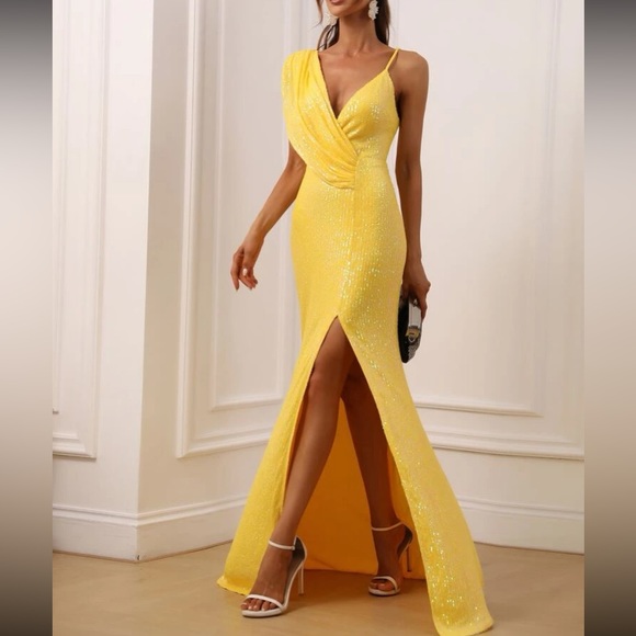 Luxe yellow slit thigh party sequins  dress - Picture 4 of 6